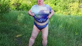 the neighbor undressed in the park and staged a public pissing