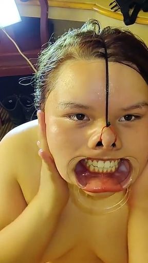 She loves to use my cum as a face mask   Clip 1