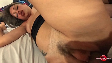 magrinha safada dando de ladinho para o moreno dotado, confira a buceta rosada mais gostosa do Brasil part 1