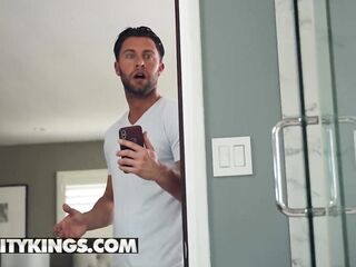 Sneaky Sex - Seth Gamble LaSirena69 - Catch Me If U Webcam