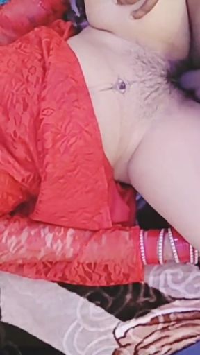 Tetoo Bnane Vale Ne Bhabi Ko Chod Dala   Clip 2