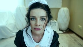 Porn Horror: the Ghost of the Maid
