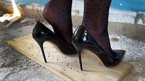 ?rush high heels, Sinking high heels in wooden plank, high heels bending, one heel standing