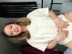 Hot amateur webcam teen masturbates for their fans