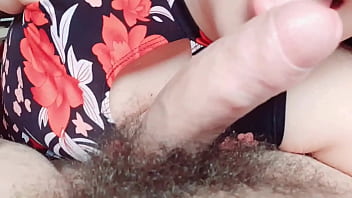 CORRIDAS EN LA BOCA - CHUPADA DE VERGA A MI QUERIDO HIJASTRO - MADRASTRA CALIENTE LE HACE EL MEJOR SEXO ORAL XXX A SU HIJASTRO, MADRASTRA QUIERE  QUEDAR LLENA DE LECHE, REAL CASERO AMATEUR