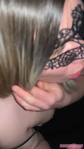 Victoria Tverskaya gives a slobbering to a taxi driver
