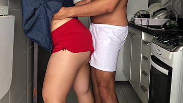 She grinds in SHORT SHORTS on the BED and in the KITCHEN — DRYHUMP COMPILATION
