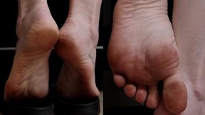 DIRTY FEET WRINKLED SOLES CLOSE-UPS