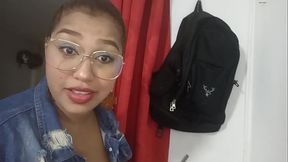 Vengo de la calle cansada camine mucho necesito que alguien que me quiera llevar al trabajo todos los d&iacute_as!!