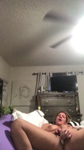 Horny Milf Bedgasm