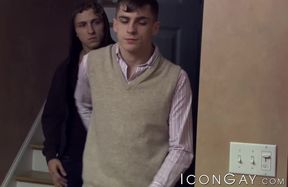 Wavy haired hottie Calvin Banks feeds my ass with his erect penis