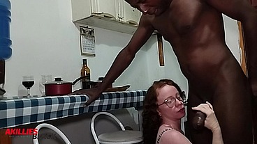 Sai do trabalho mais cedo pra jantar mas comi foi a buceta rosadinha da minha mulher - Lorrany Exotica