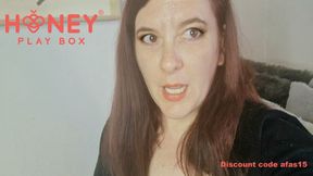 Gorgeous Italian MILF Has A Fantastic Orgasm With Terri From Honeyplaybox