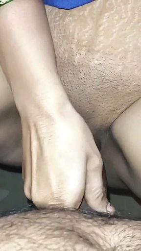 My Stepsister Give Me Blowjob Before Hard Fucking, Indian XXX Video in Hindi