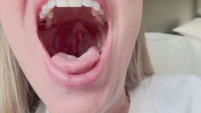 Elizabeth Mouth Tour