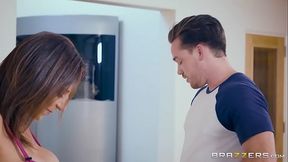 Hot - (Sara Jay) - Mama hat Brüste