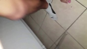 Chava tetona de 19 a&ntilde_os disfrutando mi verga