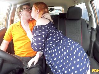CURVY ginger riding a big cock in a car and let's him cum in her mouth - Fake Driving School