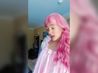 White closet sissy Deanna dresses and sucks bbc massive load