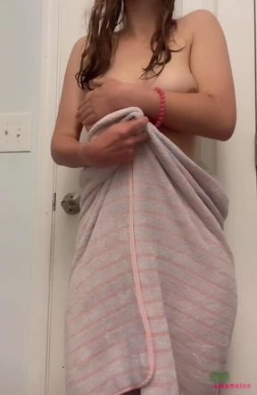 Towel tease 😜