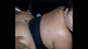 Levei minha irm&atilde_ no swing ela mamou pau e deu pro negao