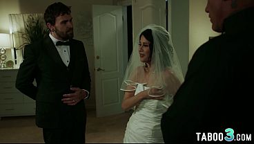 Petite MILF Penelope Reed gives a deep throat blowjob to her father in law