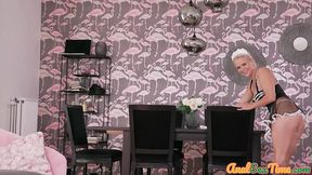 Mature maid anus explosed by BBC