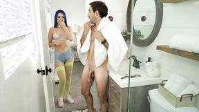 ”Jewelz Blu fucks her stepbrother for the first time”