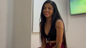 Swasan quiere un favor de su padrastro, pero estara dispuesta a agradecerlo como se merece?