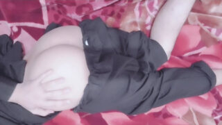 Hjemmelaget film av unge tenåringsgutter knullet i rumpa