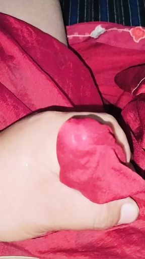 Saree handjob