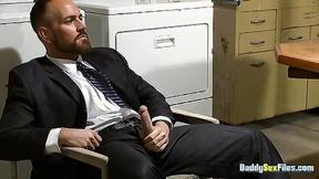 ”Bunch Of Big Dicks JaCking Off For Fun & Pleasure”