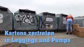 Crushing cartons in leggings and pumps - Kartons zertreten in Leggings und Pumps