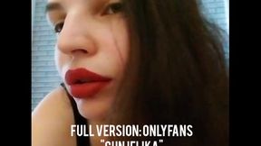 Red lips and black t-shirt