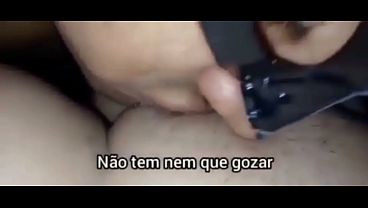 Chupa a porra dessa buceta seu corno viado filho da puta