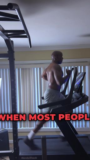 Fitness black god hallelujah johnson shows off his impressive physique