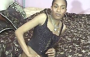 Olive skin tranny gets her ass nailed by black stud after sucking him