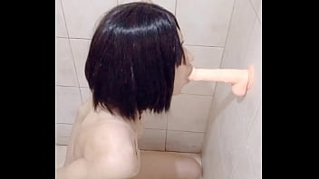 Deepthroat dildo 2