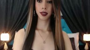 Tattooed Shemale Babe Gets Dirty