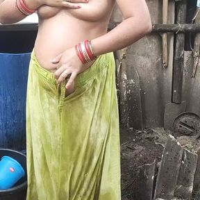 Anita yadav bathing outside of new look