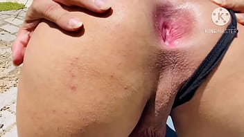 CHUPANDO E FUDENDO NO MEIO DA RUA