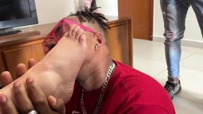 o agiota se deu bem com a vivian lola que paga divida com a buceta