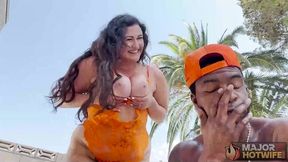 busty cougar hottie josie jaxxon gets banged and jizzed by rome major!