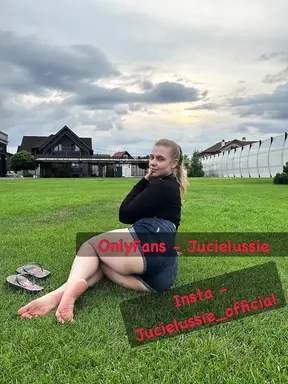 Crazy fucking in the changing room