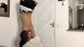 he arrived from work all sweaty and the male was already falling in his mouth