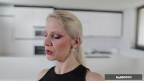 playful caroline de jaie 3
