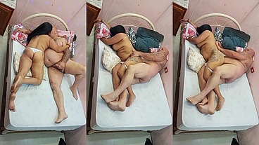MORENA GOSTOSA QUER TIUZAO TODOS OS DIAS