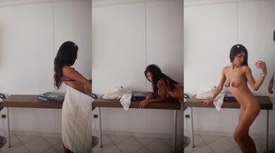 I turn on the messenger and he asks me to show him my tits