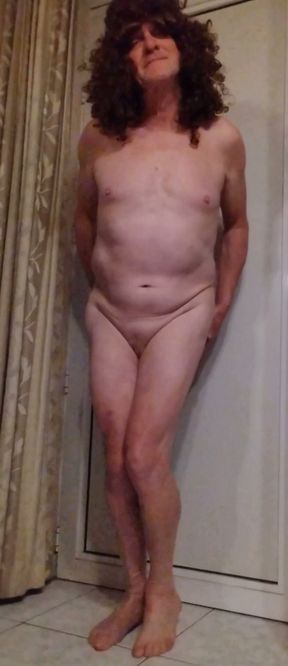 I present myself as a crossdresser naked and as a sissy.