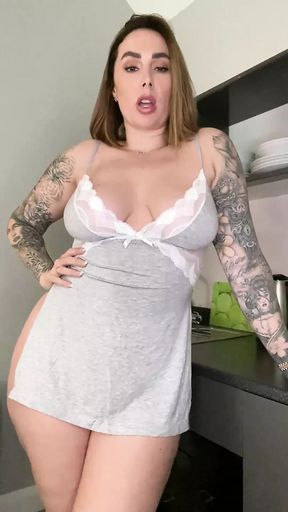 Paige Likes the Attention From Her Horny Stepson and Shows off Her Amazing Ass in Taboo Stepmom